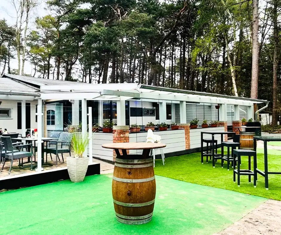 Aktuelles_Terrasse_Restaurant_Schwalbennest